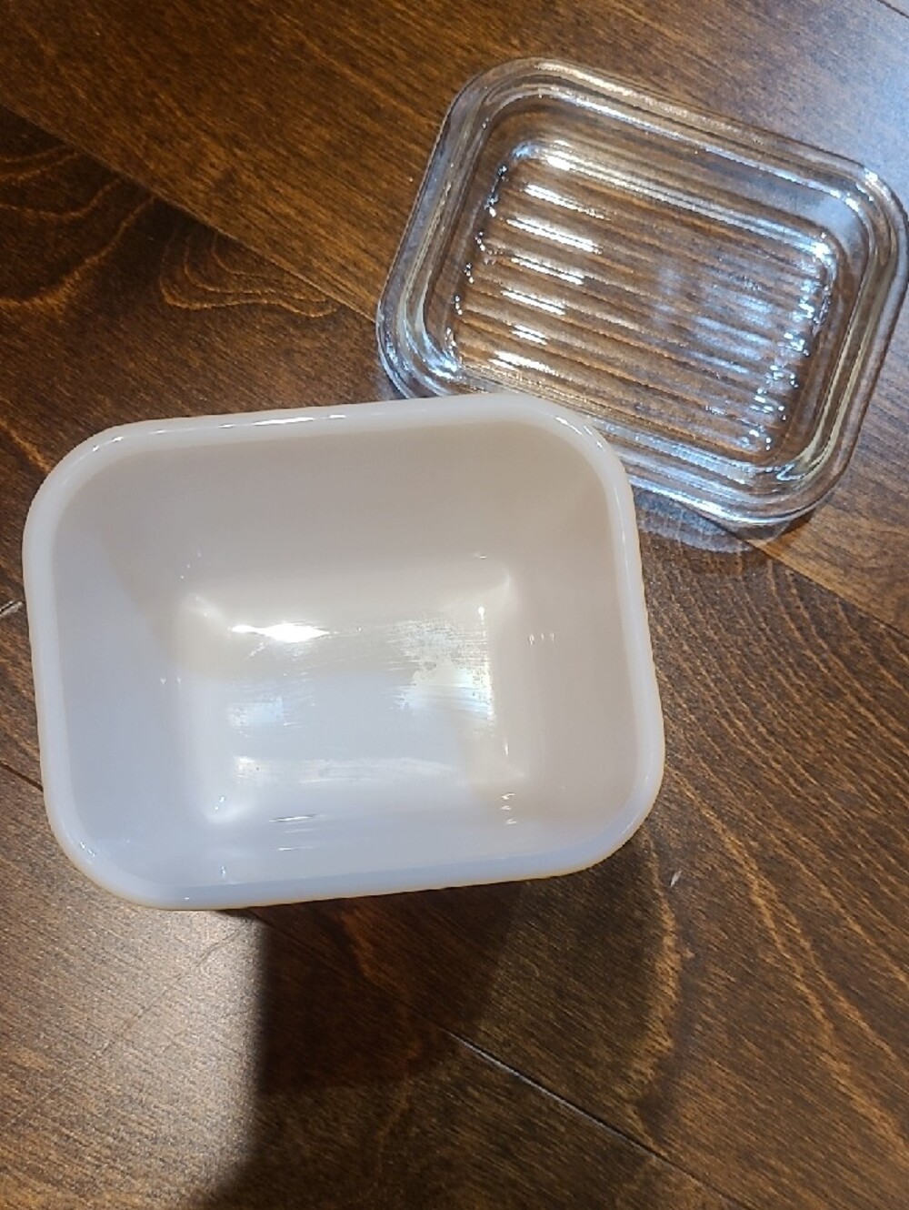 Retro Pyrex Orange Glass Covered 1.5 Cup Dish - Picture 3 of 9